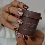 آرایشگاه و سالن زیبایی ریحانه