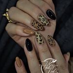 خدمات کاشت و ترمیم ناخن هدیه