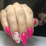 اموزش و خدمات کاشت ناخن