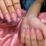 استودیو کاشت ناخن H&H