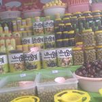 ابمیوه طبیعی و ترشیجات و زیتون باقری