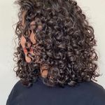 مرکزتخصصی‌کراتین‌و‌اسکالپ‌و‌اسکراب مینا