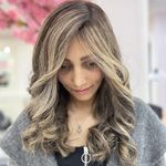 سالن زیبایی رزسفید