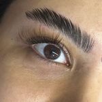 اکستنشن مژه لیفت مژه خدمات لایق چشمان تو