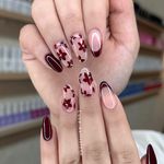 مرکز تخصصی کاشت ناخن و مژه لونا
