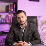 وکیل پایه یک دادگستری