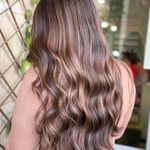 آرایشگاه زنانه دیبا مسیح