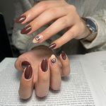 سالن تخصصی کاشت ناخن شیدا براتی