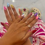 سالن تخصصى كاشت ناخن و مژه مهسا ميرواسع