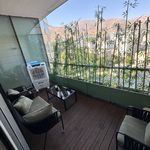 مربی بدنسازی، و فوتبال. اطلس مال A5.