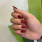 خدمات تخصصی کاشت ناخن زهرا عبادی