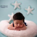 عکاسی نوزاد در منزل پروازی