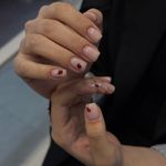 خدمات و اموزش تخصصی ناخن نفیسه صلواتی
