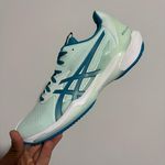 فروش کتونی ورزشی تخصصی تنیس قادری