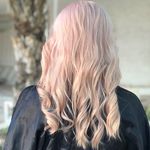 متخصص رنگ و لايت و كراتين پرستو امامي