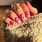 سالن تخصصى كاشت ناخن مهسا ميرواسع