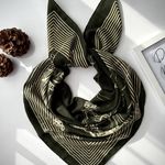 گالری شال و روسری عطرا