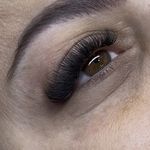 اکستنشن مژه و کاشت زهرا کاظمی