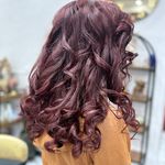 سالن زیبایی و آرایشگاه زنانه مینیاتور