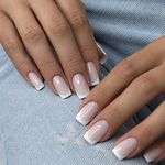 کاشت ناخن و پدیکور نیلوفر در شاهین شهر
