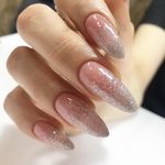 اموزش و خدمات کاشت ناخن