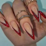 خدمات ناخن رنگ ارایش و پیرایش شبنم