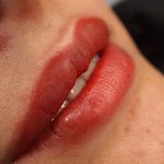 خدمات آرایش دائم میکروبلیدینگ شیدینگ