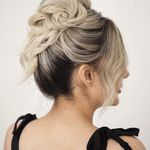 آرایشگاه و آموزشگاه زنانه (مون بيوتی)