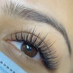 سالن تخصصی خدمات مژه مژگان رستم زاده