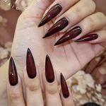 کاشت وترمیم ناخن یاسمن جواهر