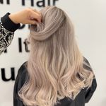 خدمات تخصصی رنگ و لایت و کراتین
