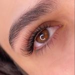 خدمات مژه آزاده امیری