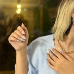 خدمات تخصصی ناخن نگین آزاددل