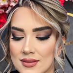 آموزشگاه و سالن زیبایی رزنگار
