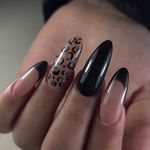 سالن تخصصی مژه و ناخن کتایون داودی