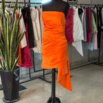 خیاطی ترمه تعمیرات و دوخت تمامی لباس ها