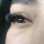 اکستنشن مژه مینا آقایی