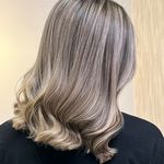 سالن زیبایی و آرایشگاه زنانه تيار