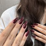 خدمات تخصصی کاشت ناخن حنا