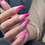 مرکز تخصصی کاشت ناخن مهدیه طاهری