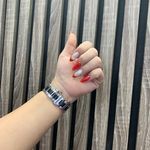 خدمات  تخصصی ناخن ستاره