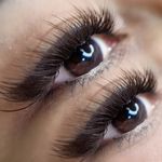 خدمات تخصصی اکستنشن مژه نایرا خداوردیان