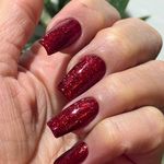 خدمات کاشت ناخن مبینا