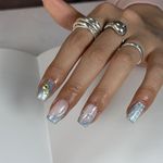 سالن زیبایی و خدمات ناخن پرنیان (انقلاب)