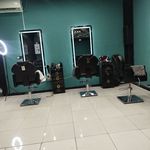 آرایشگاه مکث استایل