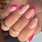 کاشت ناخن ماهک