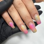 خدمات کاشت و ترمیم ناخن و پدیکورSamane