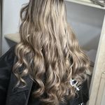 سالن زیبایی یاس سفید