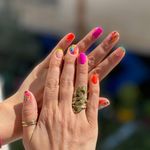 خدمات تخصصی ناخن در ظفر