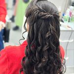 سالن آرایش و زیبایی رویا